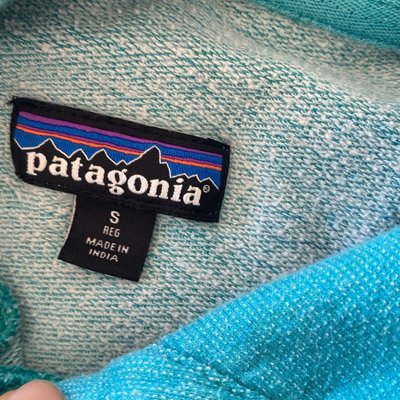Bundle of three Patagonia hoodie and tank top size S - Picture 8 of 12